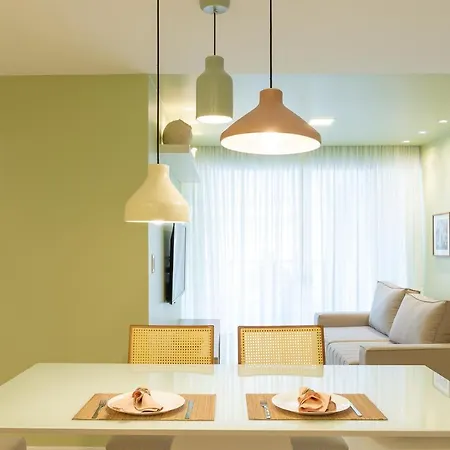 Kalug Vista Mar: Beachfront Luxury with Infinity Pool and Family Amenities Ilheus Exterior photo